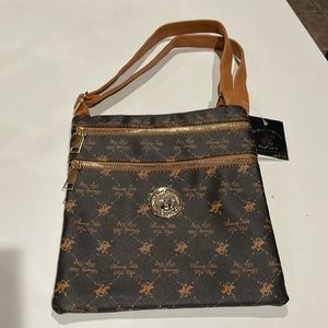 Brown crossbody/shoulder bag. I have 3/sold separately-$25. Compartment in & out